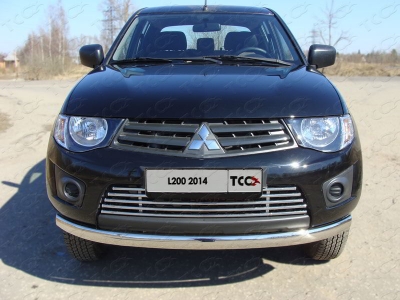 Защита переднего бампера овальная 75х42 мм ТСС для Mitsubishi L200 2014-2015